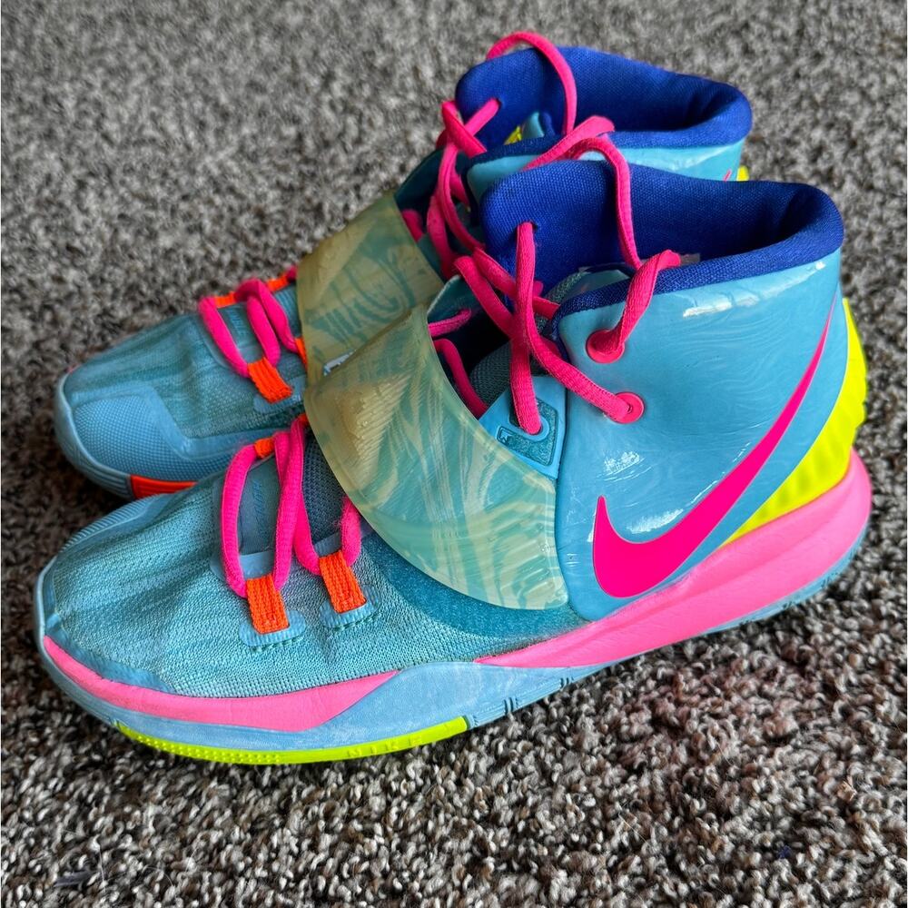 Nike Kyrie 6 GS Pool Baltic Blue Hyper Pink Basketball Shoes Youth Size 6Y